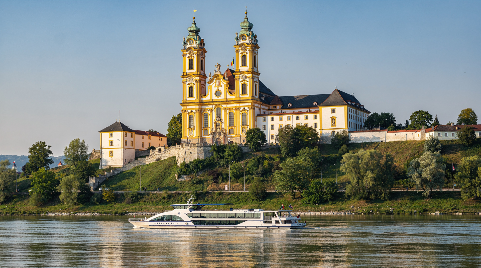 Melk, Vienna and surroundings