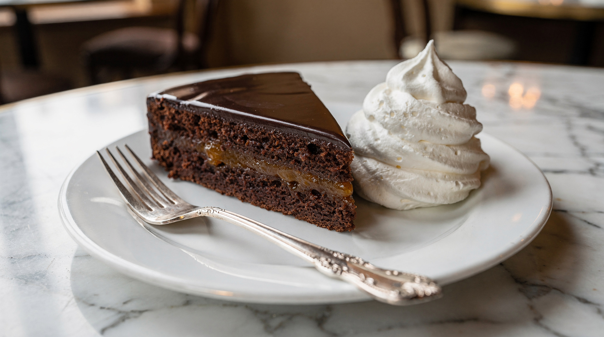 Sachertorte: Sacher vs. Demel vs. tourist cafés — the real deal — The honest guide to Vienna's most famous cake — where to eat the real Sachertort