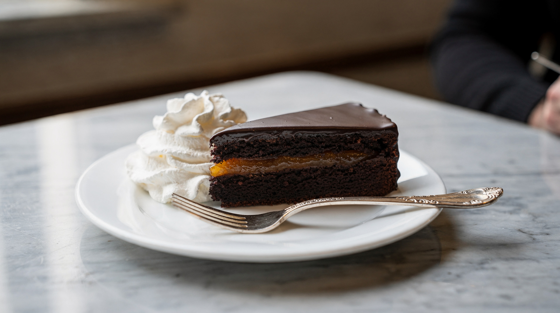 Sachertorte: the real thing vs tourist café versions — Where to get the real Sachertorte in Vienna: Hotel Sacher vs Demel, the legal di