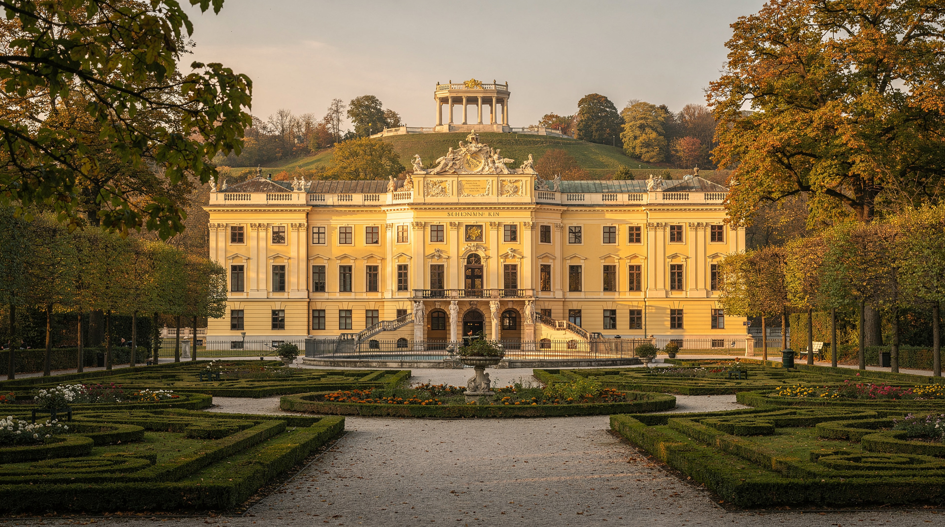 Vienna: Schönbrunn Palace Evening Tour, Dinner and Concert
