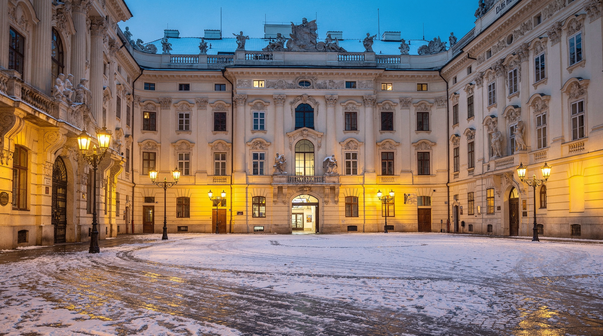 Vienna in winter: what to expect, what to do, honest tips — Complete guide to visiting Vienna in winter — Christmas markets, fewer crowds at