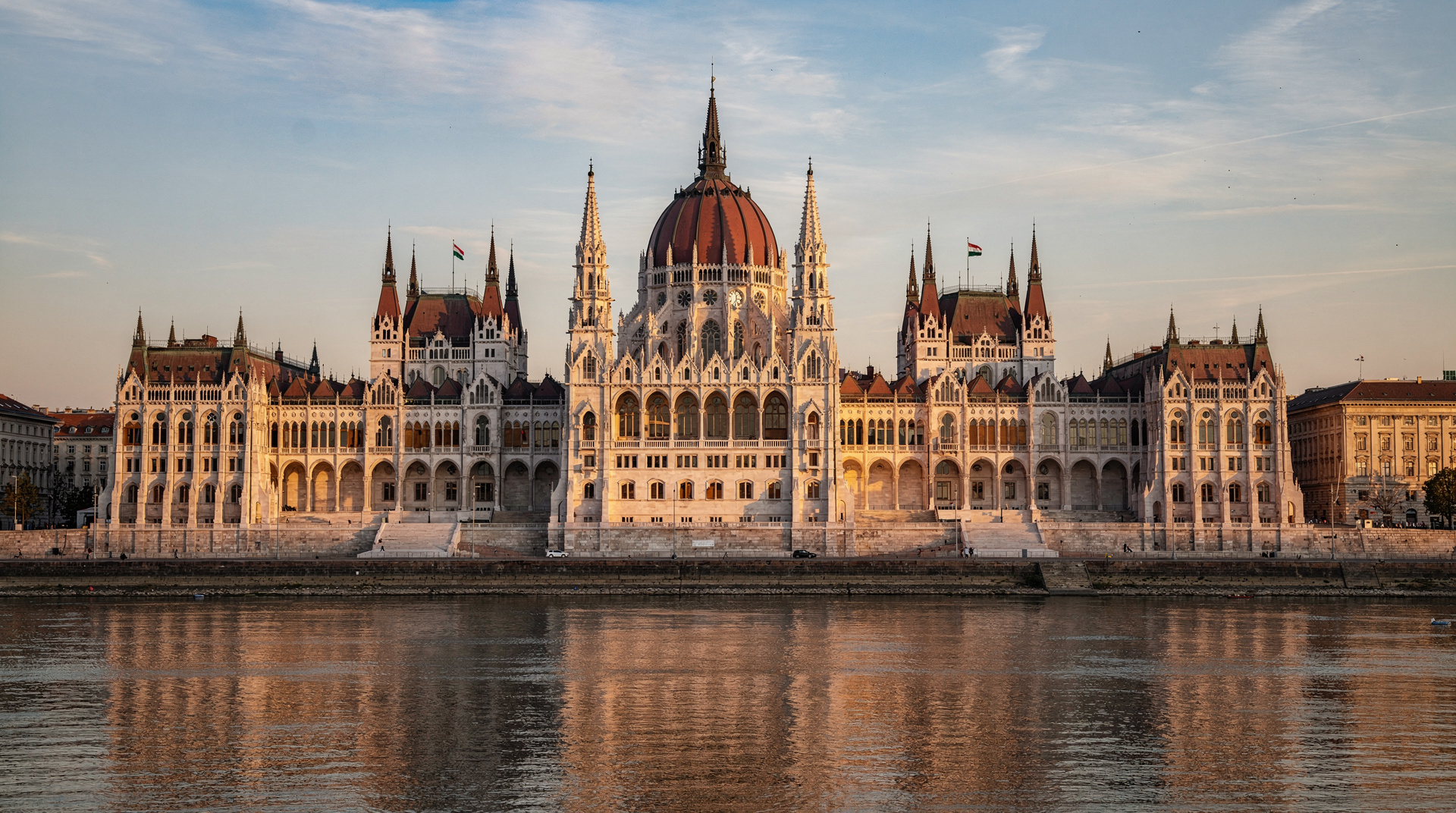 Vienna vs Budapest: which Central European capital is better? — Vienna or Budapest? Honest comparison of cost, culture, nightlife, architecture,