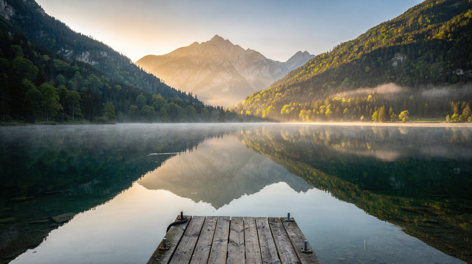 Salzkammergut loop from Vienna: a 6-day lakes and mountains route — 6 days — moderate — mid-range