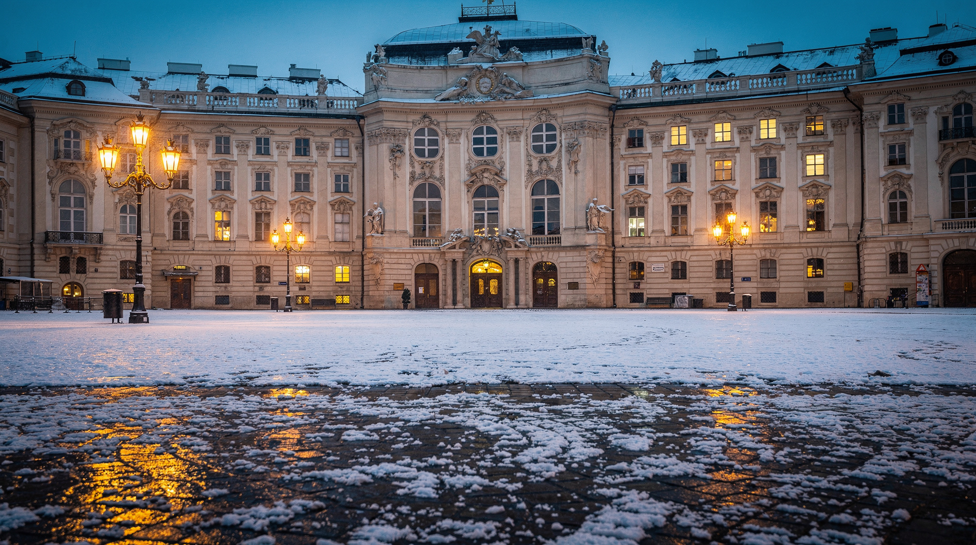 Vienna in winter: a 4-day Christmas markets itinerary — 4 days — easy — mid-range